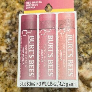 Burt's Bees Pink Tinted Lip Balm Set